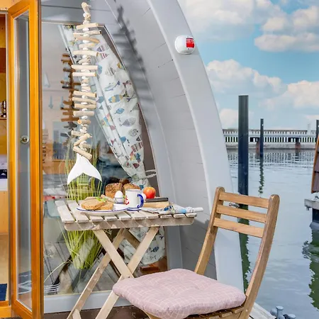 Hausboot Captain Hook Tekne *