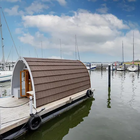 Hausboot Captain Hook